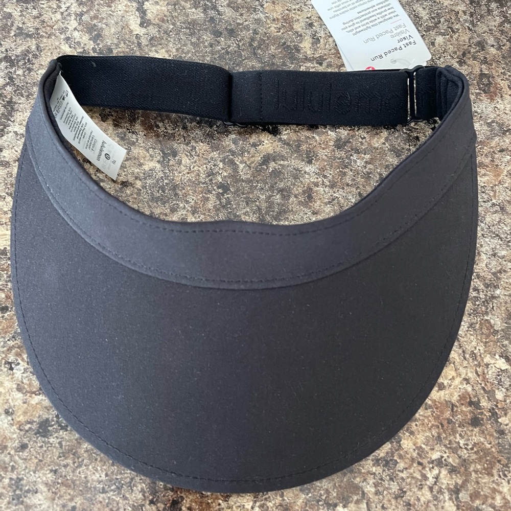 New with tags lululemon black visor!